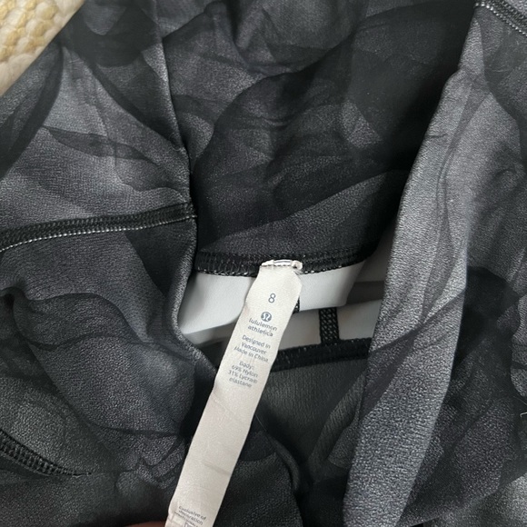 Lululemon 7/8 Leggings - Picture 2 of 4